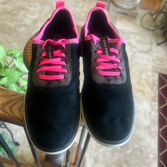 Cole Haan ladies zero grand sneaker very good condition size 8 1/2 - Picture 11 of 11